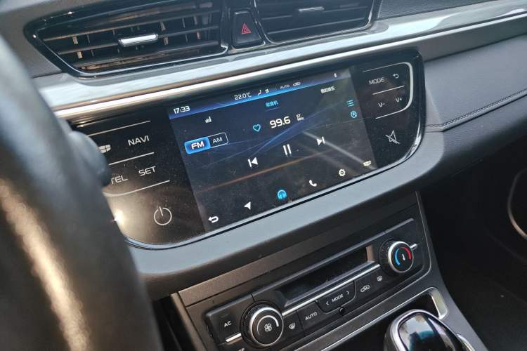 Used Geely Auto Emgrand 2019 Leading Edition 1.5L CVT Luxury Model China VI Standard