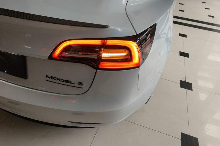 Used Tesla Model 3 2022 Performance High-Performance All-Wheel-Drive Version
