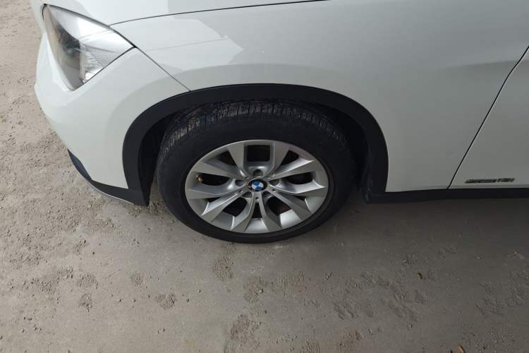 Used BMW X1 2014 sDrive18i Fashion Model Left Front Wheel Hub