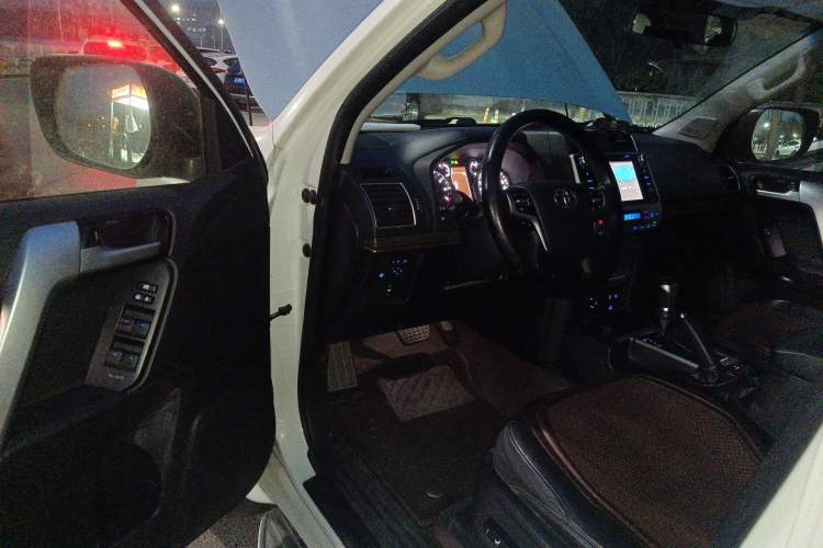 Used Toyota Prado 2018 3.5L Automatic TX-L NAVI with Rear-Mounted Spare Tire
