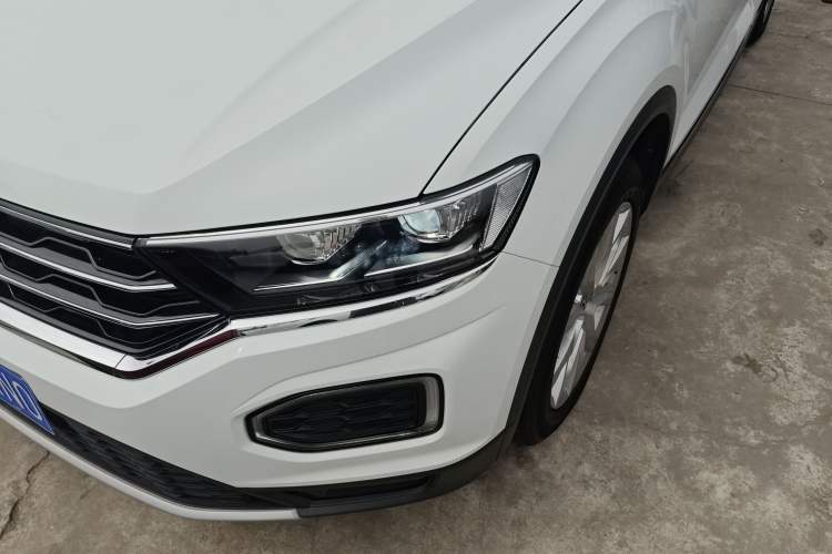 Used Volkswagen T-ROC 2019 230TSI DSG Two-Wheel-Drive Advanced Version China VI Standard
