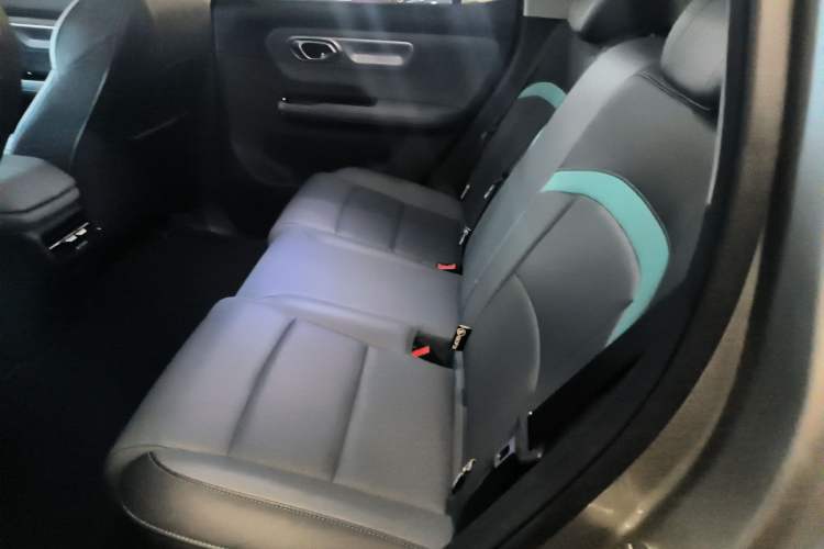 Used AION Y 2022 Plus 70 Smart Edition Left Rear Seat