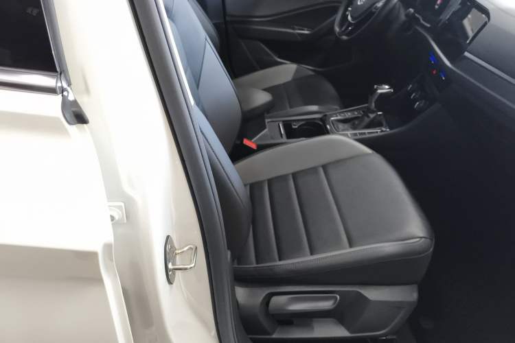 Used Volkswagen Sagitar 2022 280TSI DSG Excellence Edition Right Front Seat