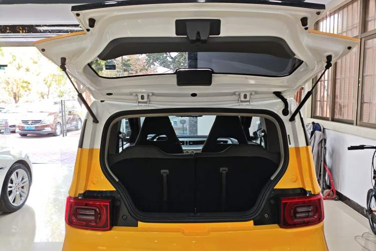 Used Wuling Hongguang MINIEV 2021 Macaron Premium Model – Lithium Iron Phosphate