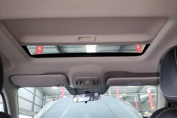 Used Geely Auto Emgrand X7 Sport 2021 Million Edition 1.8TD DCT Two-Wheel Drive Comfort Model Headliner