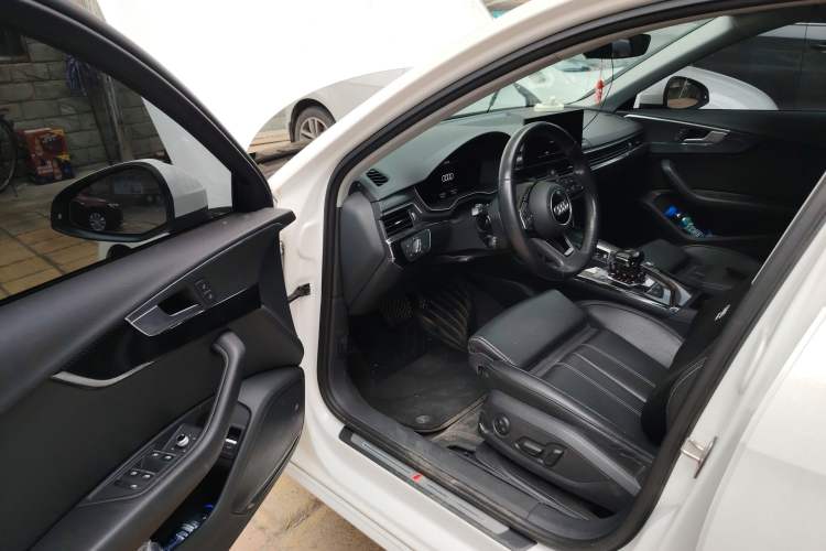 Used Audi A4L 2022 40 TFSI Fashion Dynamic Model

