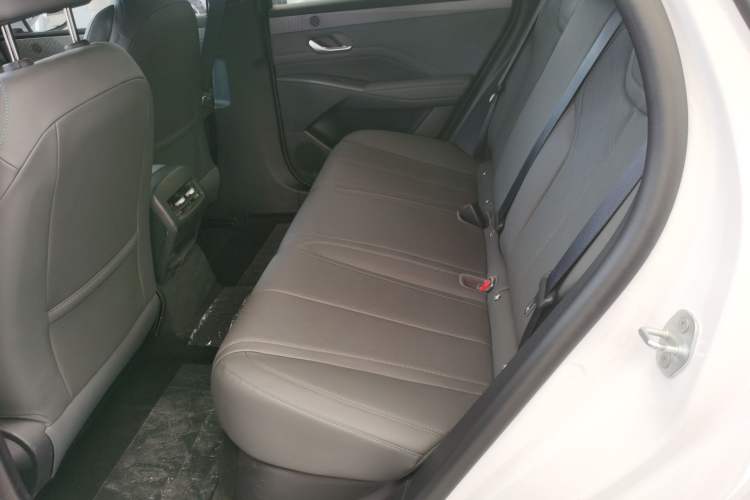 Used BYD Qin PLUS 2025 DM-i Smart Drive 55KM Leading Model
