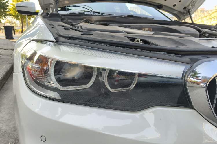 Used BMW 5 Series New Energy 2018 530Le Luxury Package Right Front Headlight