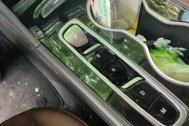 Used Buick Regal 2022 552T Smart Edition Gear Lever