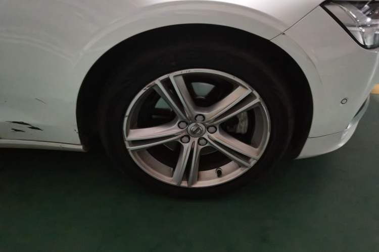 Used Volvo S90 2017 T4 Zhiyuan Edition