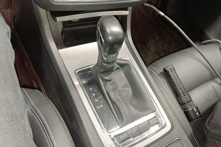 Used Roewe i6 2018 20T Automatic Flagship Edition