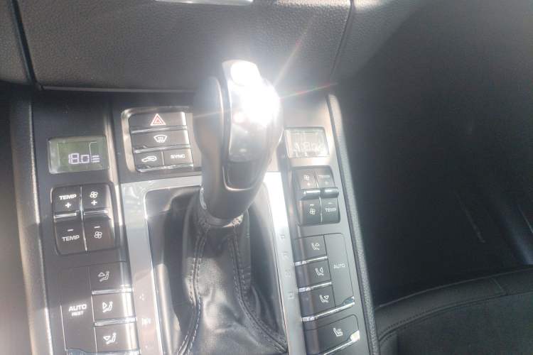 Used Porsche Macan 2017 Macan 2.0T

