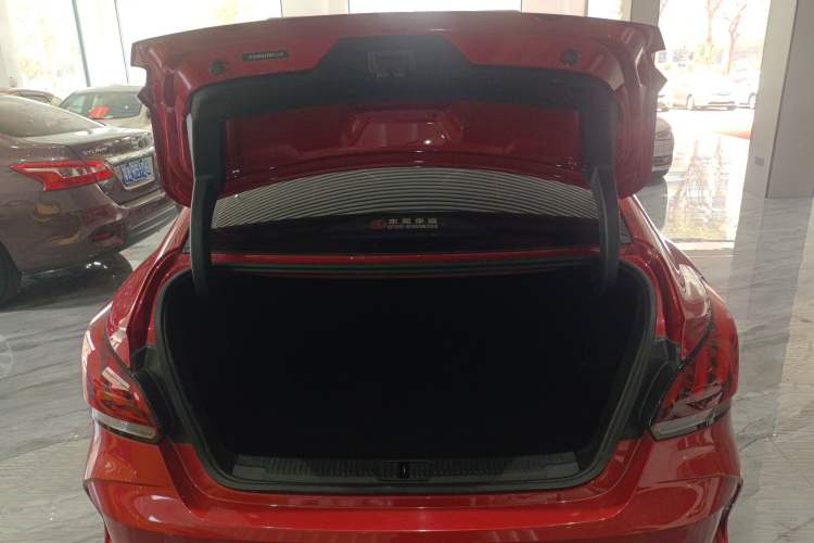 Used MG 5 2021 Revised Version 180 DVVT CVT Youth Luxury Edition