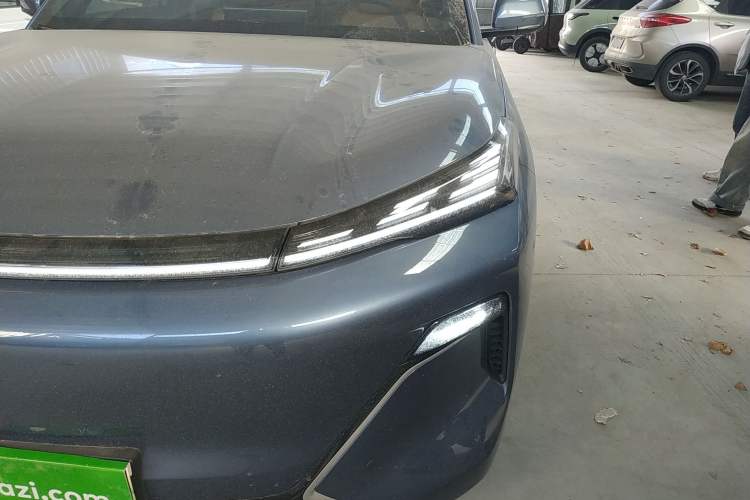 Used Geely Galaxy Galaxy Xingjian 7 EM-i 2025 120km Flagship Edition
