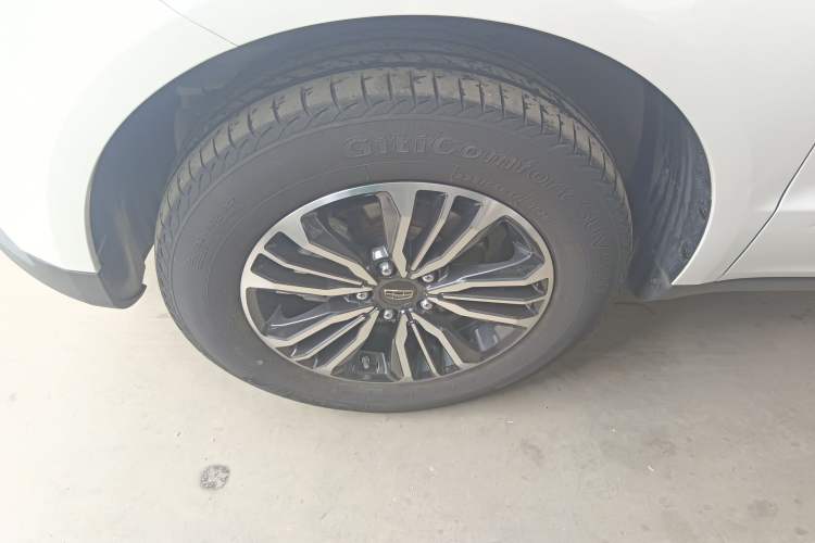 Used Geely Auto Vision X6 2016 1.3T CVT Flagship Model Left Front Wheel Hub