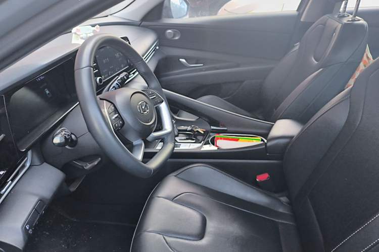 Used Hyundai Elantra 2021 1.5L CVT GLX Elite Edition