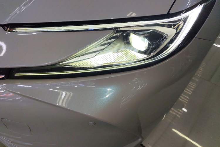 Used Toyota Camry 2024 Dual-Motor 2.0 HG Premium Edition
