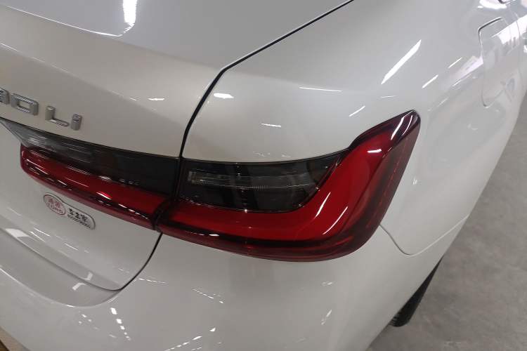 Used BMW 3 Series 2025 330Li M Sport Shadowline Package
