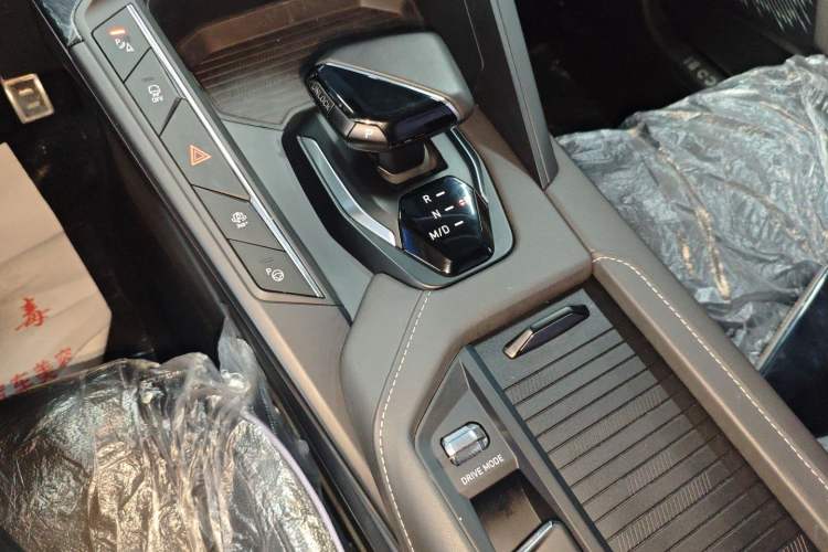 Used Lynk & Co 06 2021 1.5T Shero Pink Special Edition
