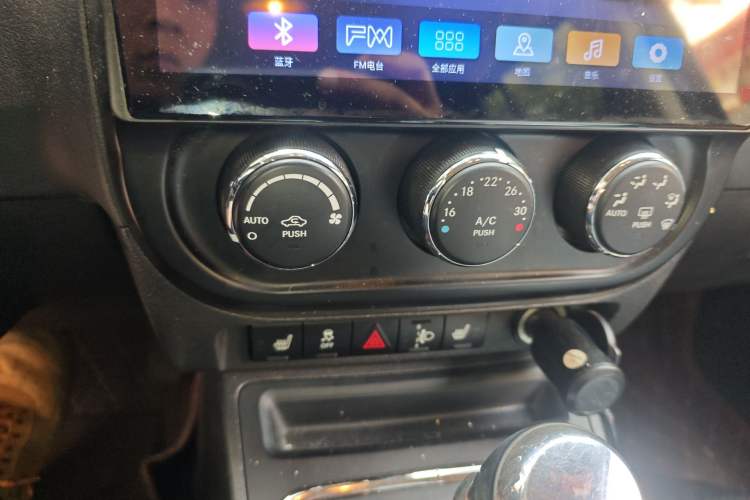 Used Jeep Compass 2012 2.4L Four-Wheel Drive Urban Edition