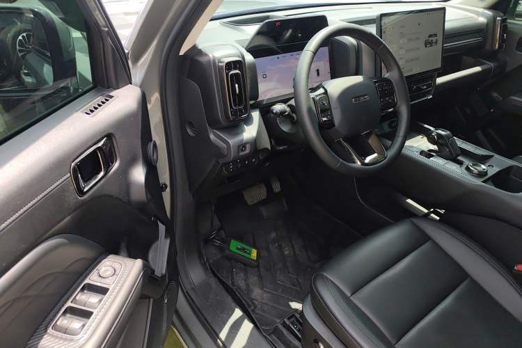 Used Haval Raptor New Energy 2023 Hi4 145 Explorer Edition Driver Seat