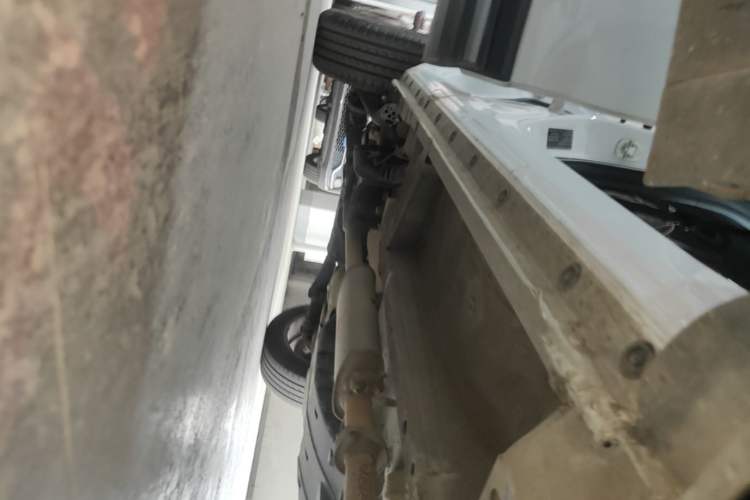 Used Haval H6 2017 Red Label 2.0T Automatic Two-Wheel Drive ZhiShang Model Right Side Sill