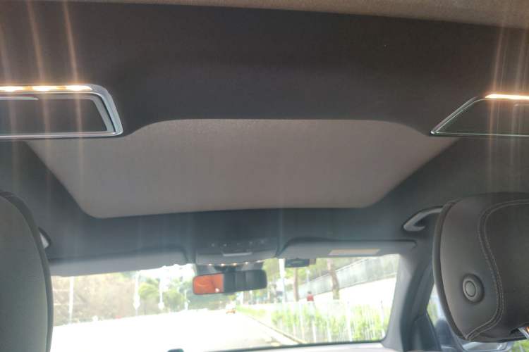 Used Mercedes-Benz GLC 2022 GLC 300 L 4MATIC Dynamic Model Headliner