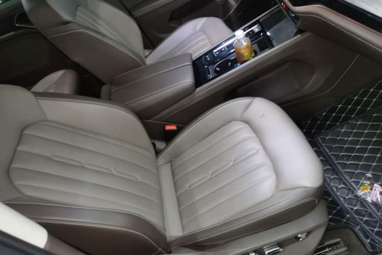 Used Volkswagen Viloran 2024 330TSI Luxury Edition
