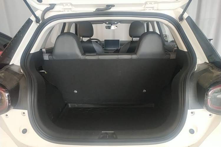 Used Dongfeng NAMMI 01 2024 New Edition 430 Plus Smart+ Trunk