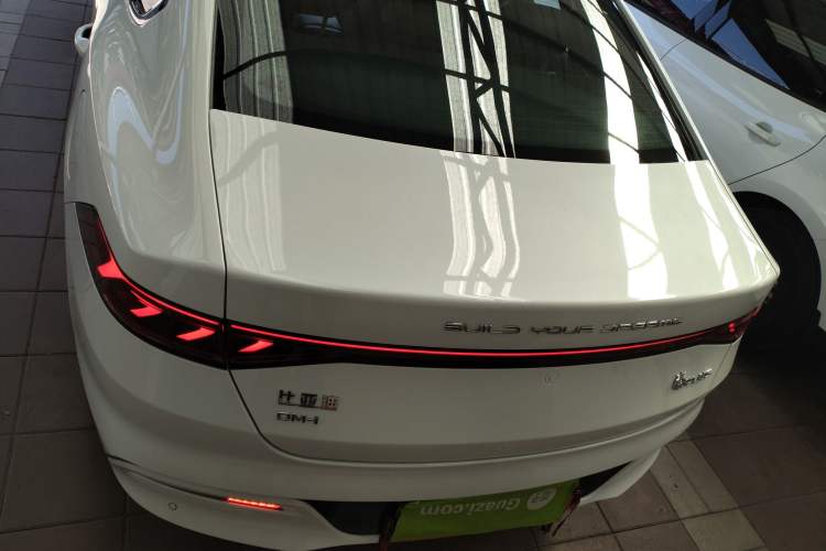 Used BYD Qin PLUS 2024 HONOR Edition DM-i 55KM Leading Model