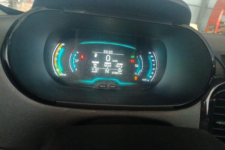 Used Chery QQ Little Ant 2021 200 000-Yuan Ant Fan Edition Talent Version Lithium Iron Phosphate 301 km Instrument Cluster
