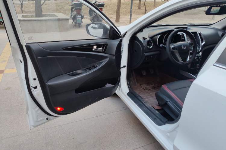 Used Changan Eado 2013 1.6L Manual Junkuo Model China IV Standard
