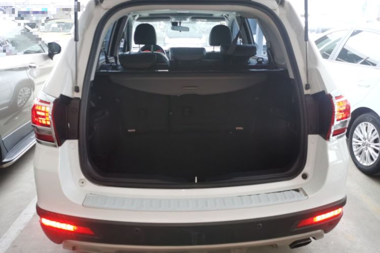 Used Haval H6 2015 Sport Edition 1.5T Automatic Two-Wheel Drive Luxury Model Trunk