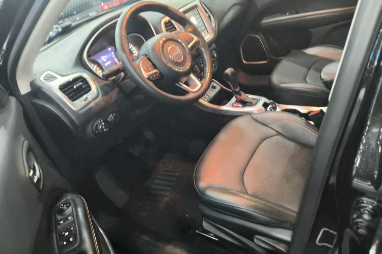 Used Jeep Compass 2017 200T Automatic Family Edition Left Front Seat