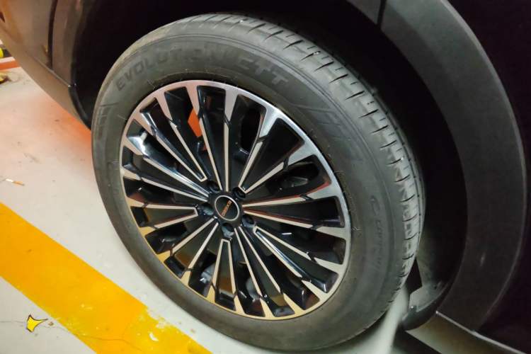 Used EXEED Stellar C-DM 2024 1.5T Long-Range Pro
