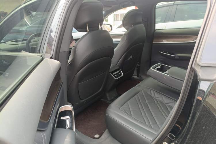 Used CHANGAN NEVO A07 2024 All-Electric "True Fragrance" Edition 515 Luxurious Model 58.9 kWh Left Rear Seat