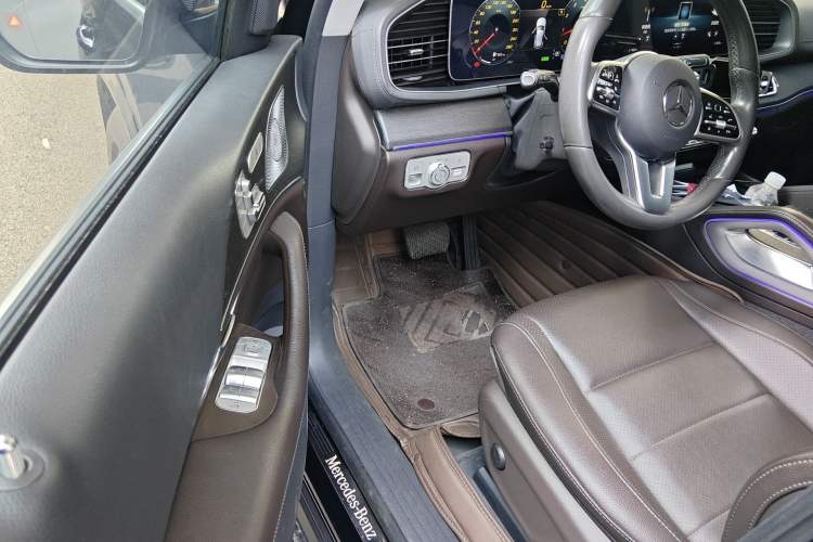 Used Mercedes-Benz GLE 2020 GLE 450 4MATIC Stylish Model Driver Seat