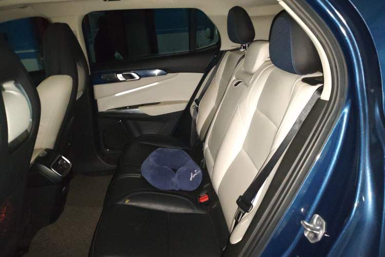 Used Lynk & Co 01 2017 2.0T Two-Wheel Drive Zhaopu Version Left Rear Seat