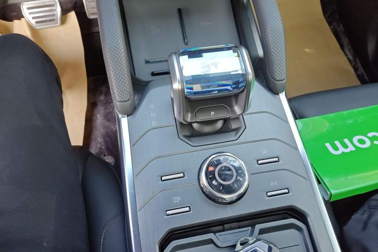 Used JETOUR Shanhai Traveler C-DM 2024 C-DM 208KM Mountain & Wilderness Edition
