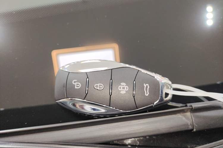 Used Hongqi EH7 2025 600 Smart Selection Edition
