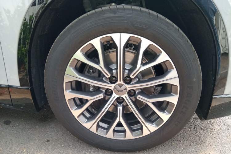 Used Nio ES6 2025 75 kWh Right Front Wheel Hub