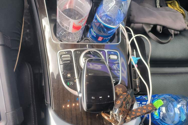 Used Mercedes-Benz GLC 2019 Facelift GLC 260 L 4MATIC Luxury Model Gear Lever