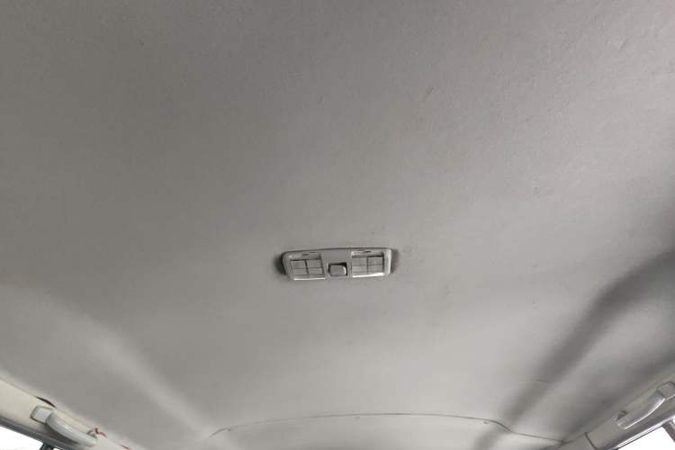 Used Leopaard Q6 2015 2.4L Manual 4x4 Excellence Edition Headliner