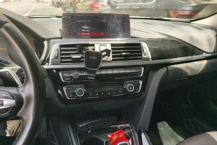 Used BMW 3 Series 2018 320Li Leading Model M Sport Package