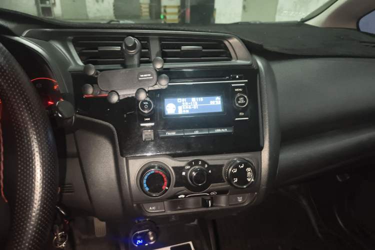 Used Honda Fit 2014 1.5L LX Manual Comfort Model
