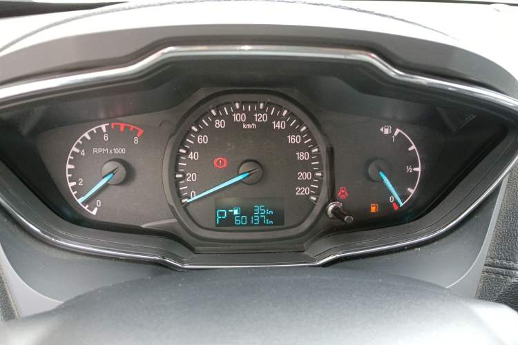 Used Ford Escort 2015 1.5L Automatic Fashion Model
