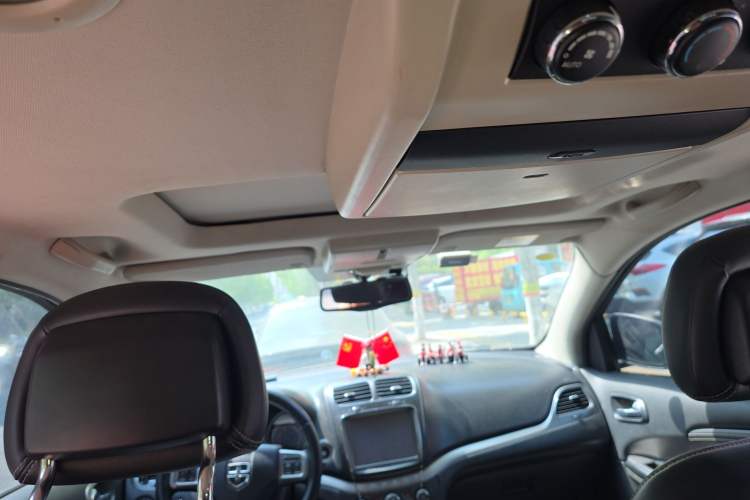 Used Dodge Journey 2016 2.4L Two-Wheel-Drive Touring Edition Headliner