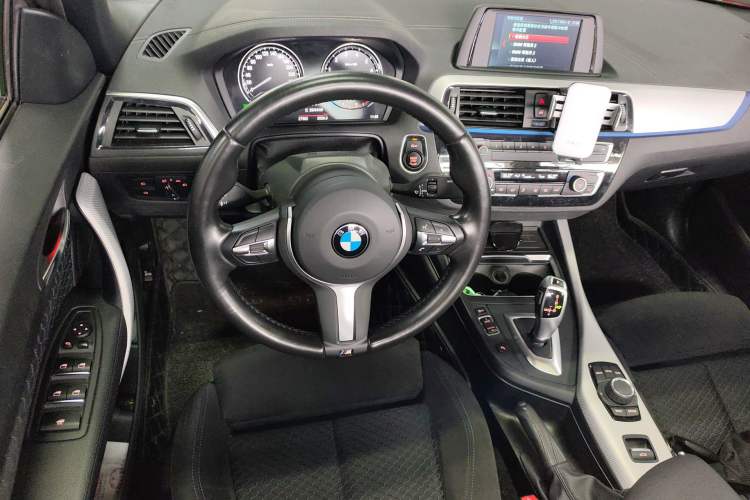 Used BMW 2 Series 2018 225i Convertible Coupe M Sport Edition Steering Wheel