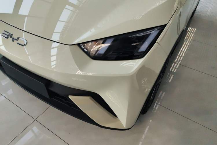 Used BYD Seagull 2025 305 km Free Version