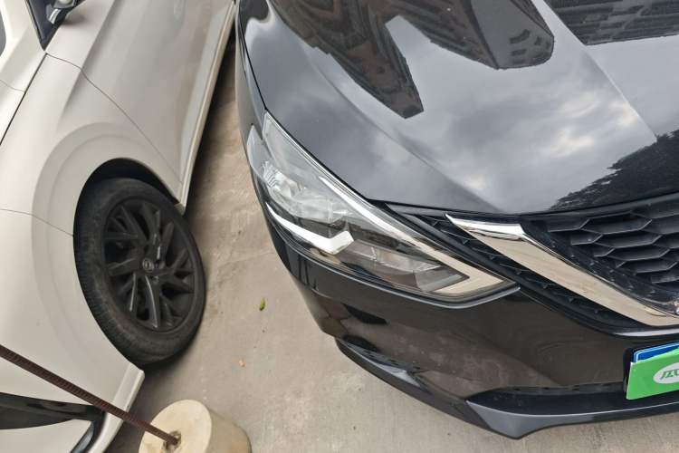 Used Nissan Sylphy 2022 Classic 1.6XE CVT Comfort Edition Right Front Headlight